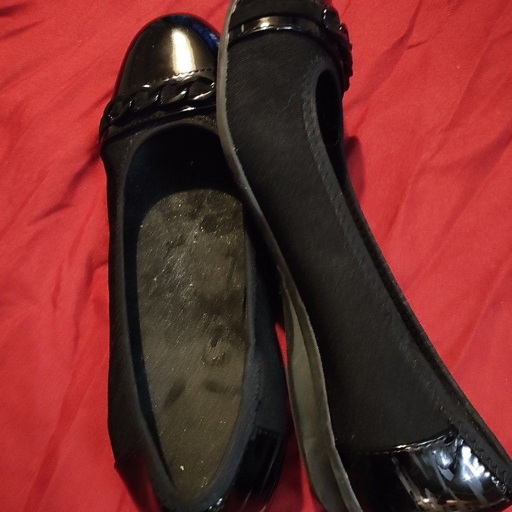 Elegant Black Women's Flats